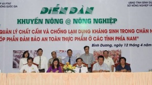 Diễn đàn khuyến nông @ nông nghiệp "Giải pháp quản lý chất cấm và chống lạm dụng kháng sinh trong chăn nuôi góp phần đảm bảo an toàn thực phẩm ở các tỉnh phía Nam"